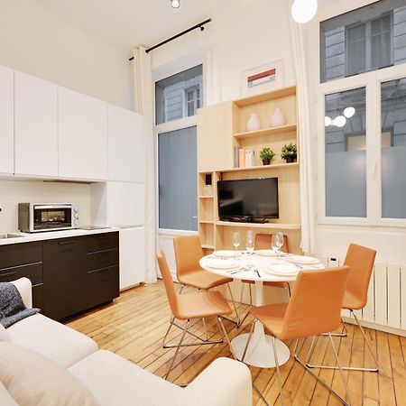 Beautiful Apt -1Br-4P- Tour Eiffel - Invalides Paris Dış mekan fotoğraf